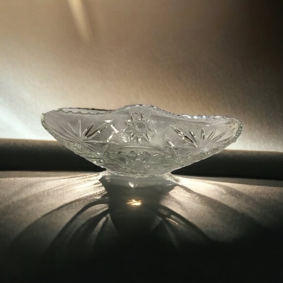 Vintage Anchor Hocking Gondola Dish – Clear Pressed Glass Canoe Bowl – Starburst - Picture 1 of 8